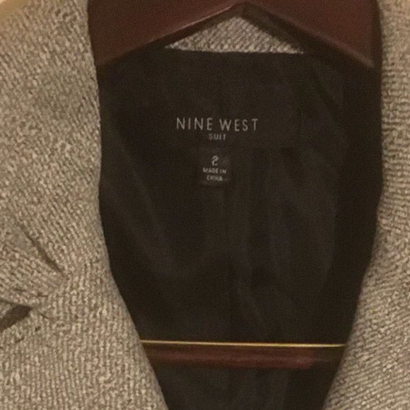 Women's Blazer - Picture 2 of 2